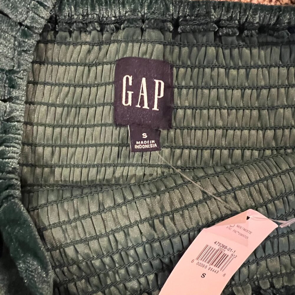 NWT‎ Gap Emerald Green Velvet Skater Dress - Size Small - Picture 2 of 5